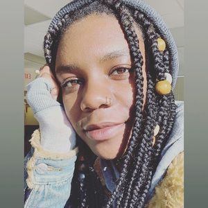 Meet your Posher, Mikala